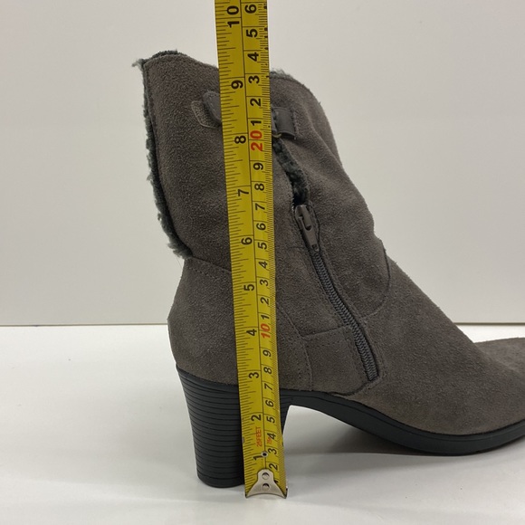 Clark grey boots - Picture 6 of 8